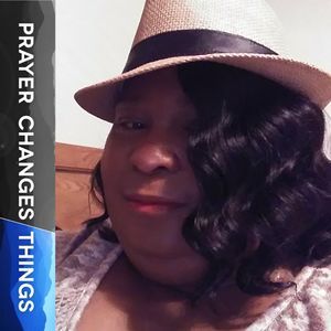 Meet your Posher, Elisa